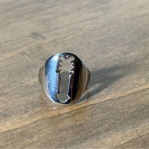 Silver Tone Adjustable Ring Size 6 Women’s Ring Arrow